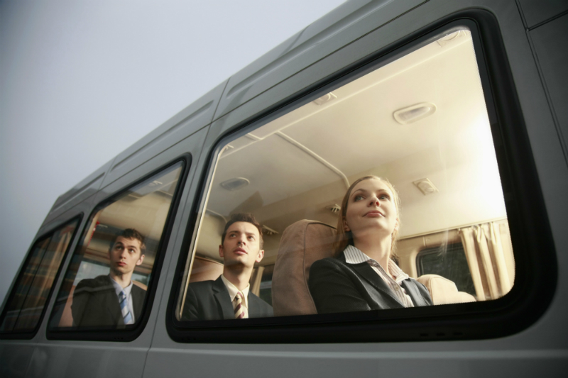 Excellent Reasons to Use a Limo Service for Airport Travel